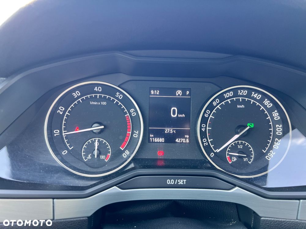Skoda Superb 2.0 TSI Active DSG - 11