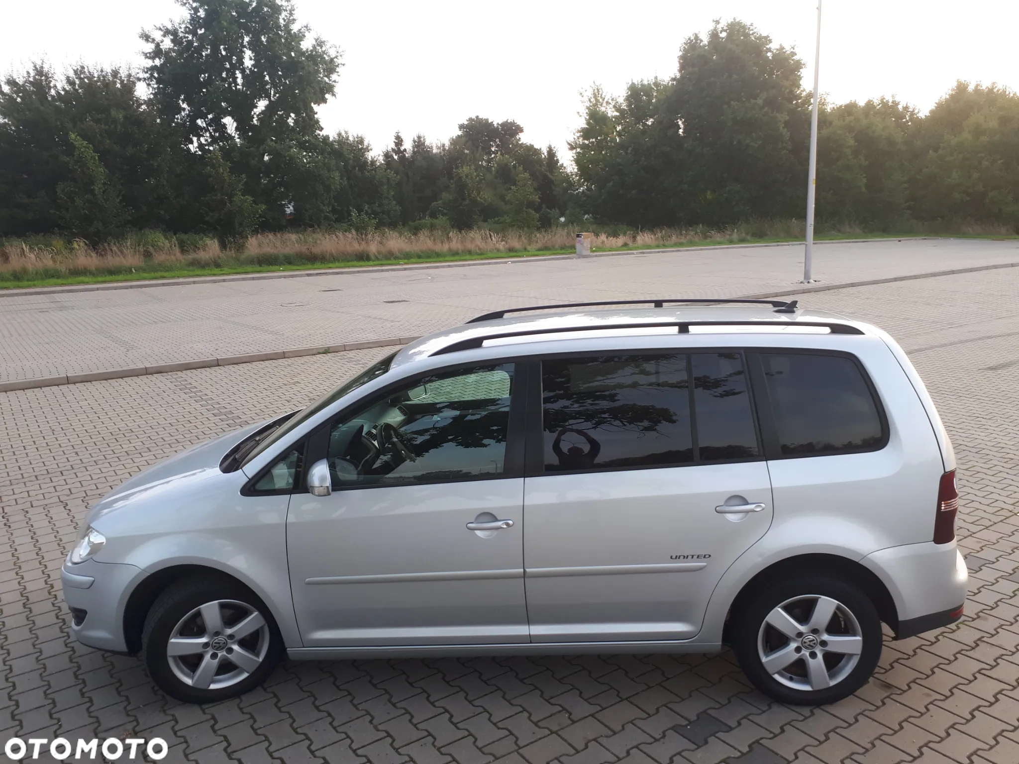 Volkswagen Touran 1.6 Trendline - 9