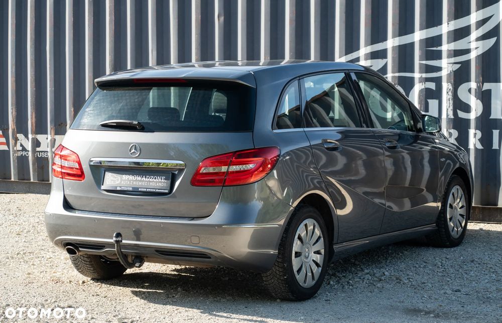 Mercedes-Benz Klasa B 180 BlueEFFICIENCY Edition - 4