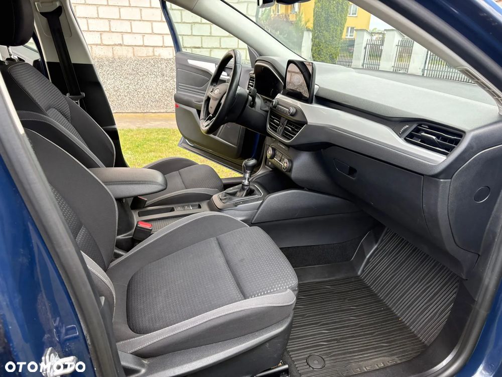 Ford Focus 1.5 EcoBlue STart-Stopp-System TITANIUM - 17