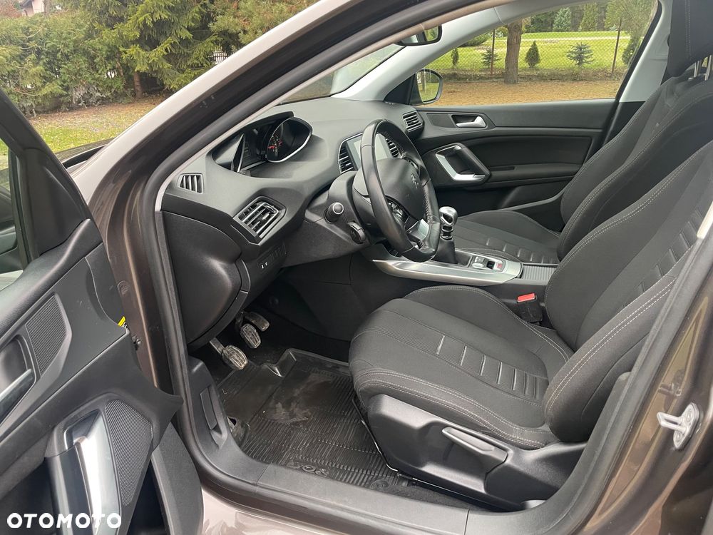 Peugeot 308 1.2 PureTech Active S&S - 29