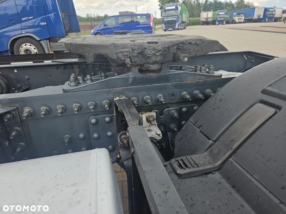 wymiana łapy siodła Volvo Renault *Jost GF Saf Holland * - 3