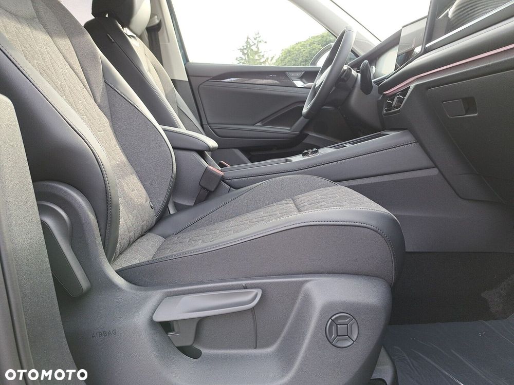 Volkswagen Tayron - 27