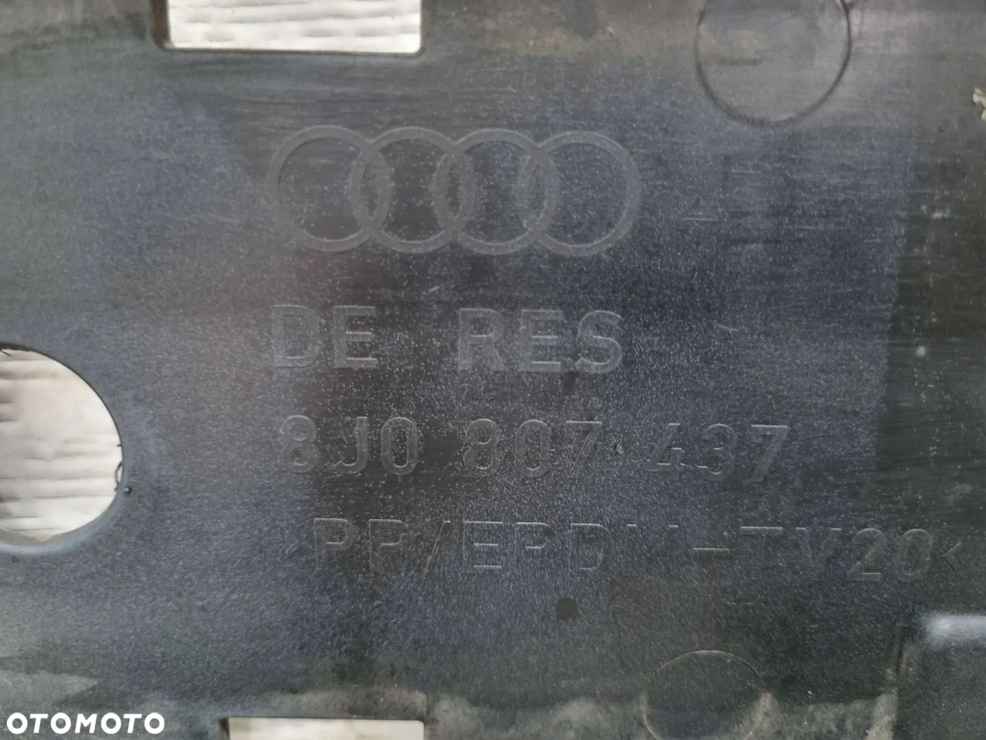Zderzak przedni Audi TT TTS Mk2 8J0807437 - 9