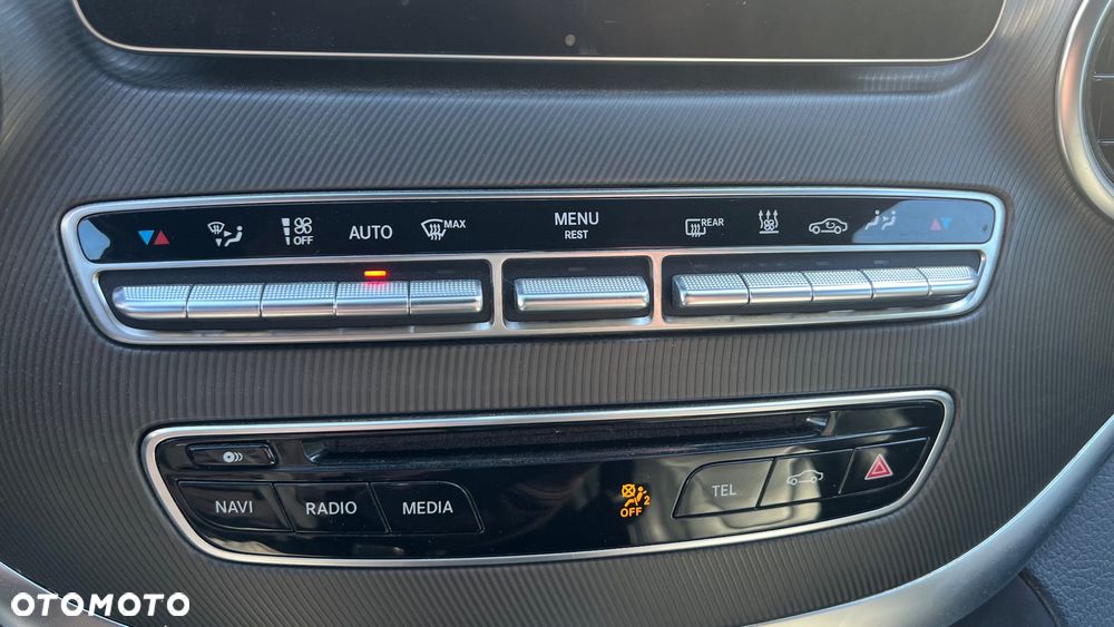 Mercedes-Benz Klasa V 250 (BlueTEC) d Avantgarde 7G-Tronic (d³ugi) - 17