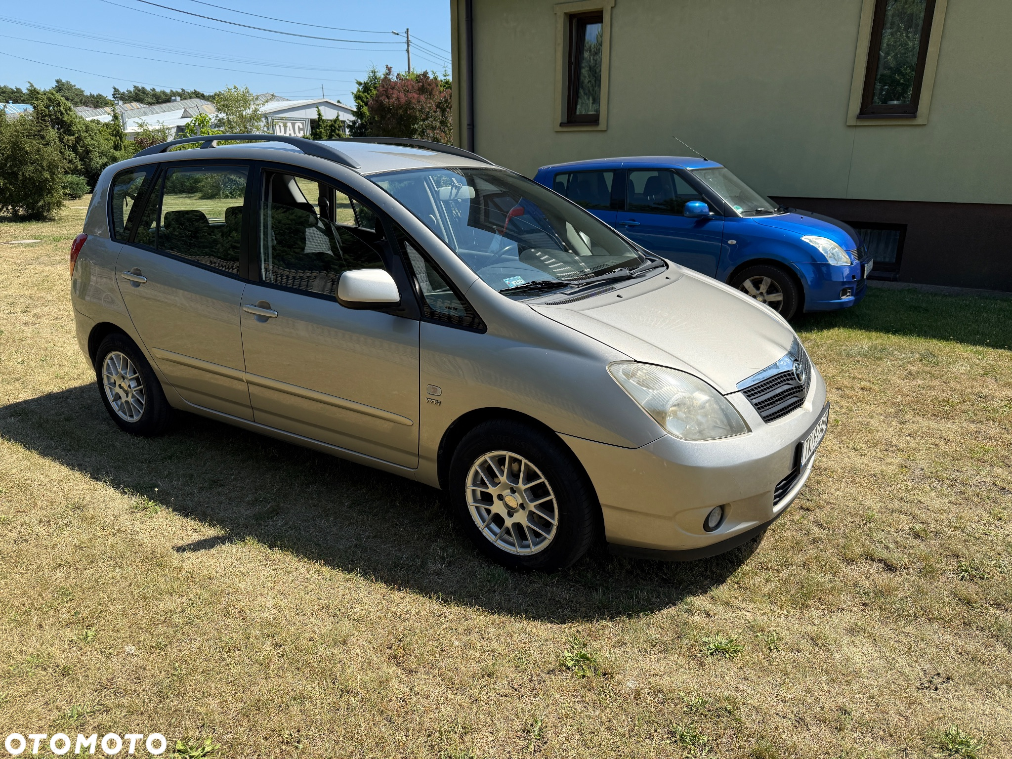 Toyota Corolla Verso - 2