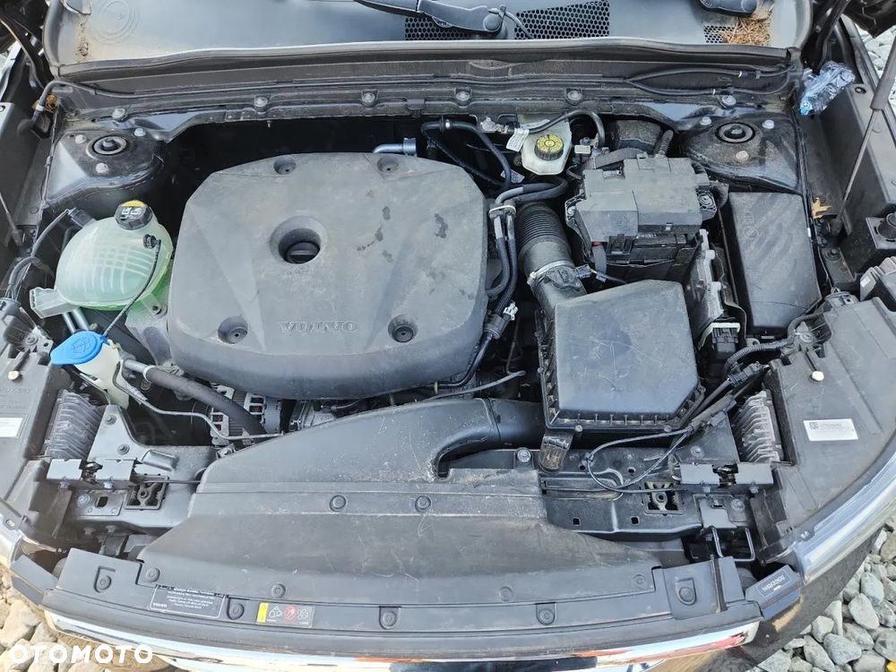 Volvo XC 40 T5 AWD Momentum - 12