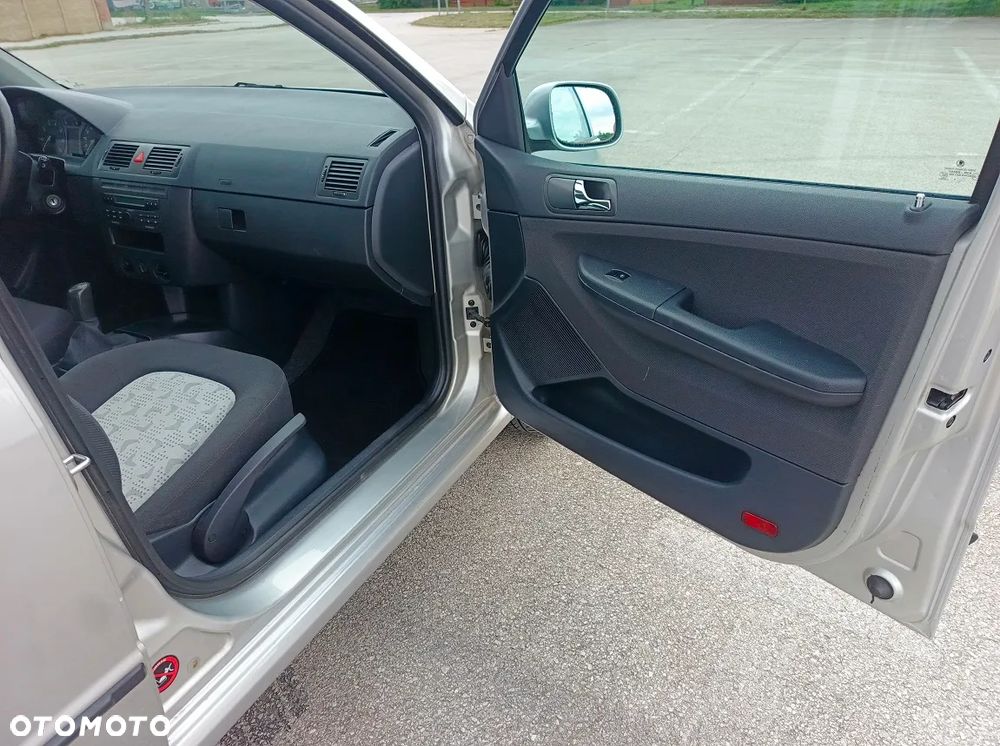 Skoda Fabia 1.4 16V Combi Elegance - 25