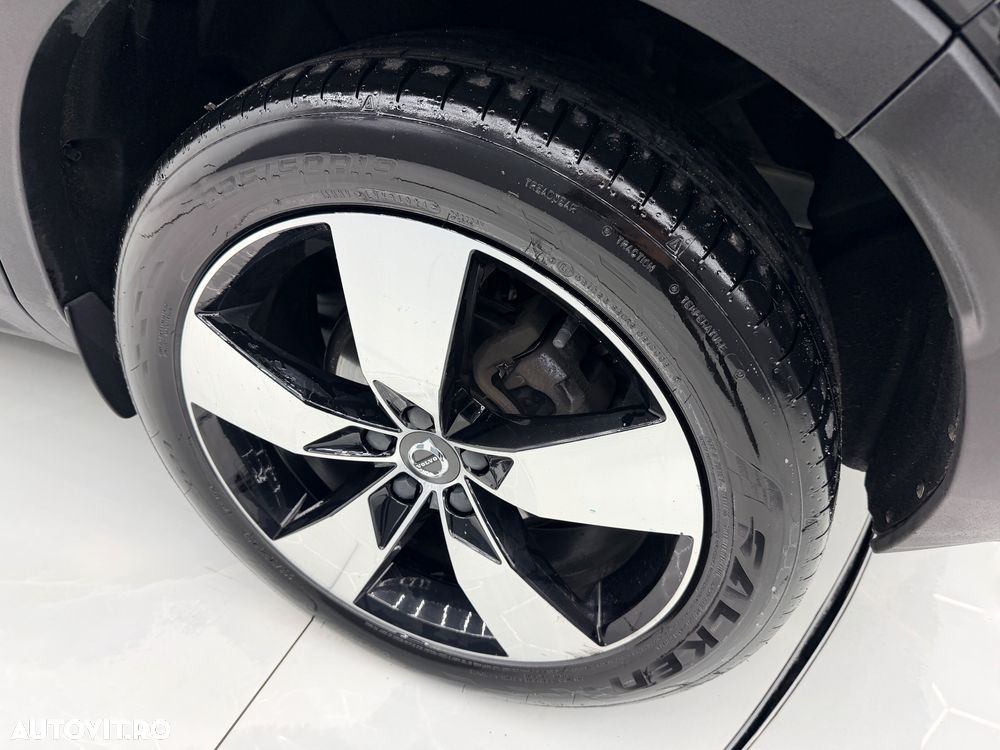 Volvo XC 40 D3 Momentum Pro - 14