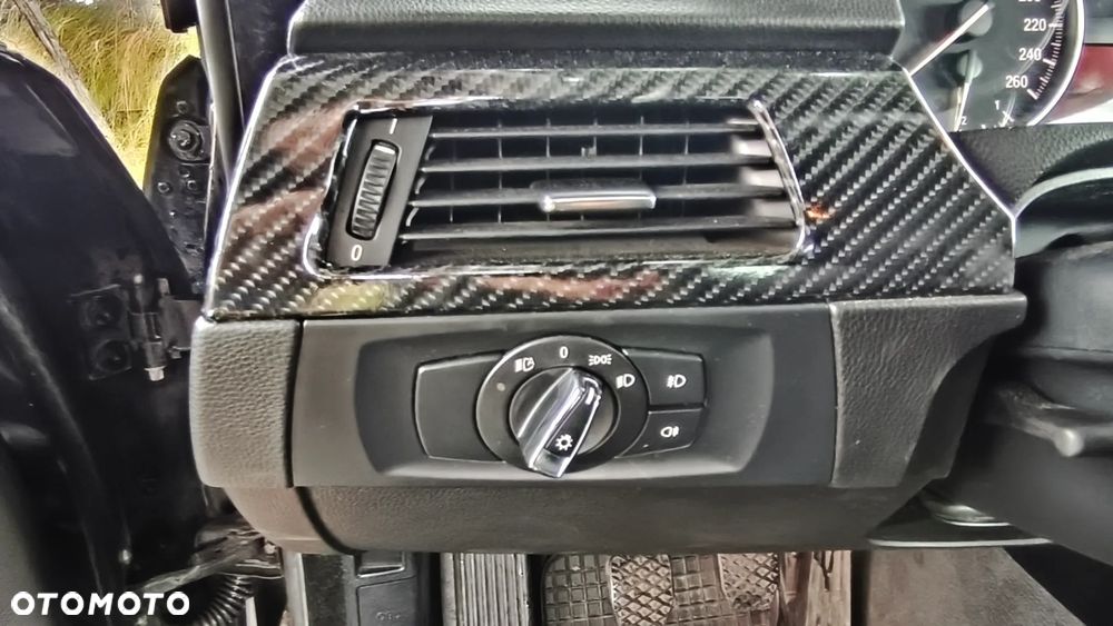 BMW Seria 3 320i - 13
