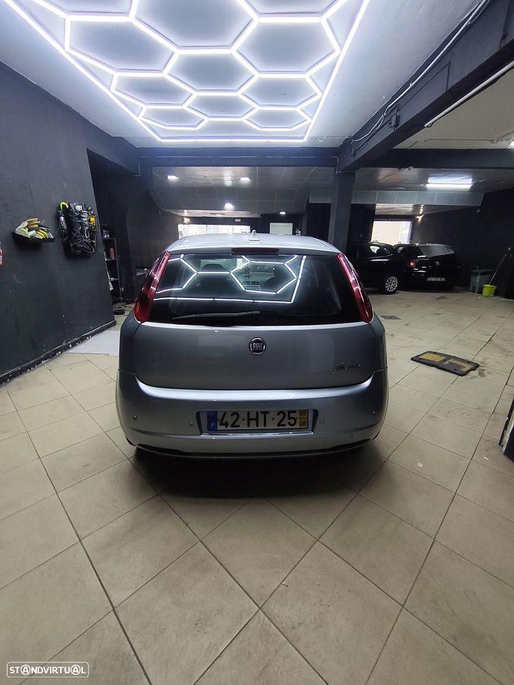 Fiat Grande Punto 1.3 M-Jet Dynamic - 8