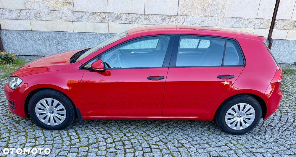 Volkswagen Golf - 22