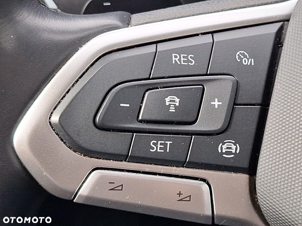 Volkswagen T-Roc 1.5 TSI Life DSG - 17