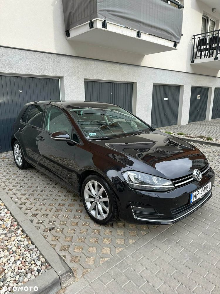 Volkswagen Golf - 1