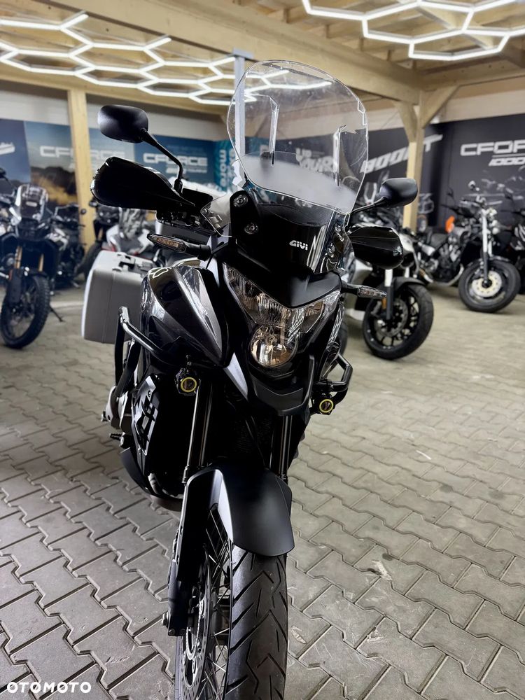 Honda VFR - 10