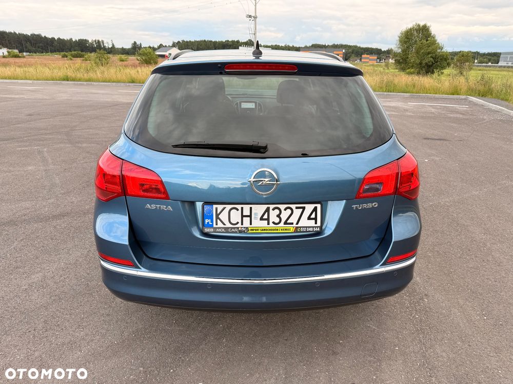 Opel Astra 1.4 Turbo - 11