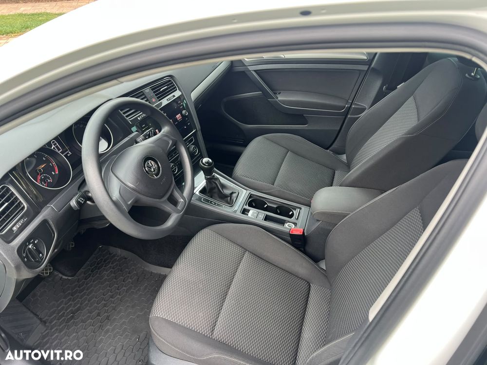 VOLKSWAGEN Golf 2018 — imagine 19