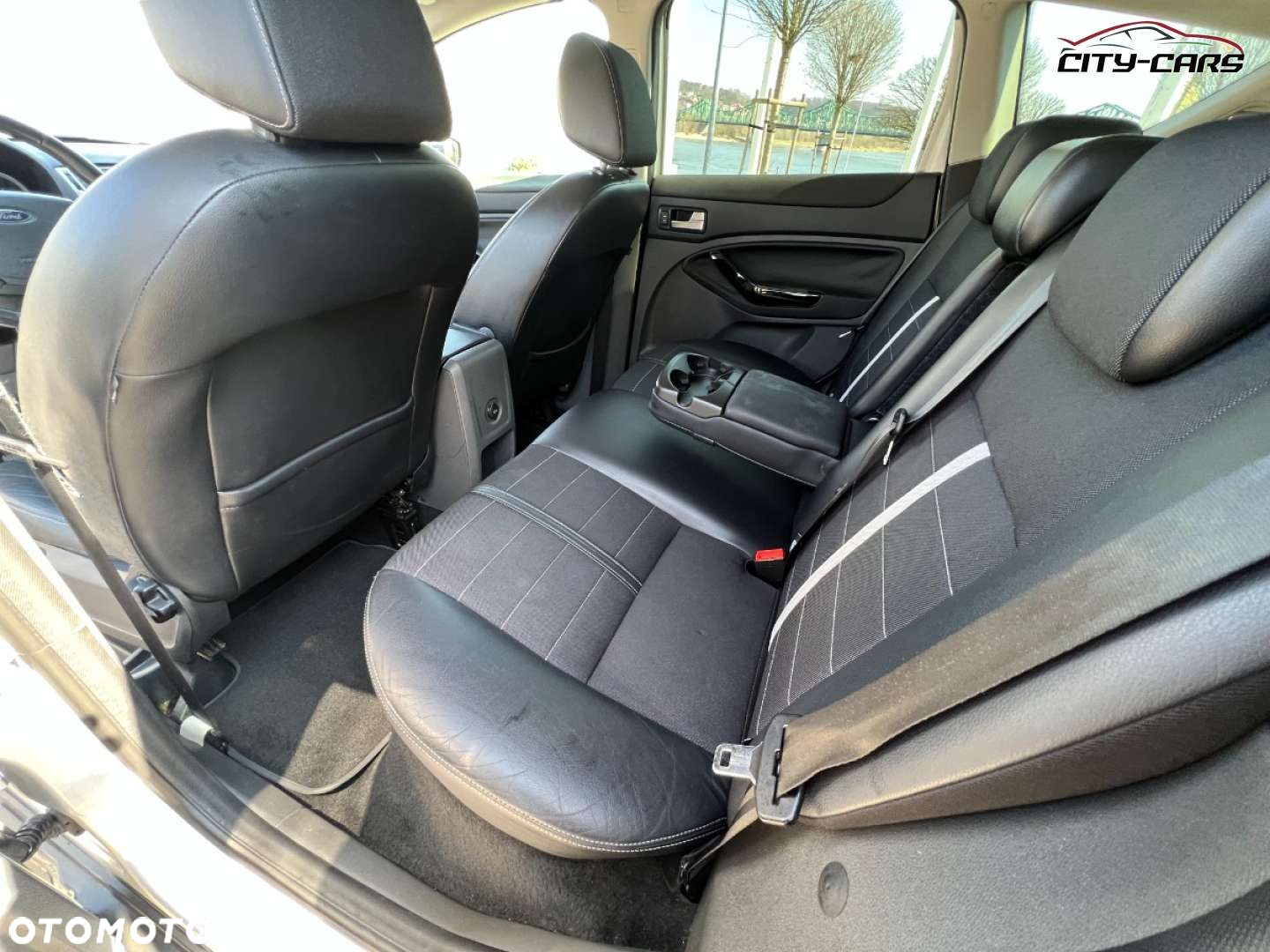 Ford Kuga - 20