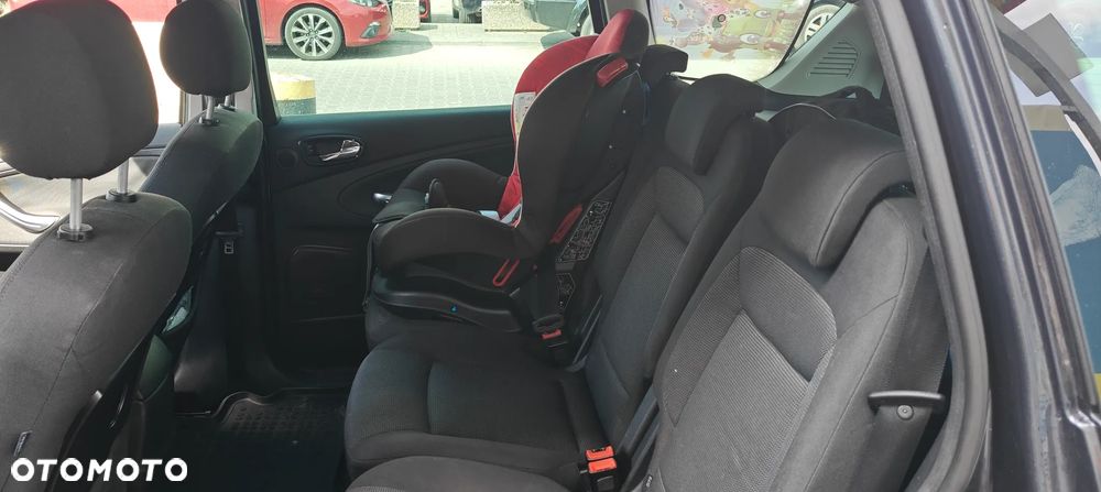 Ford S-Max 1.8 TDCi Trend - 21