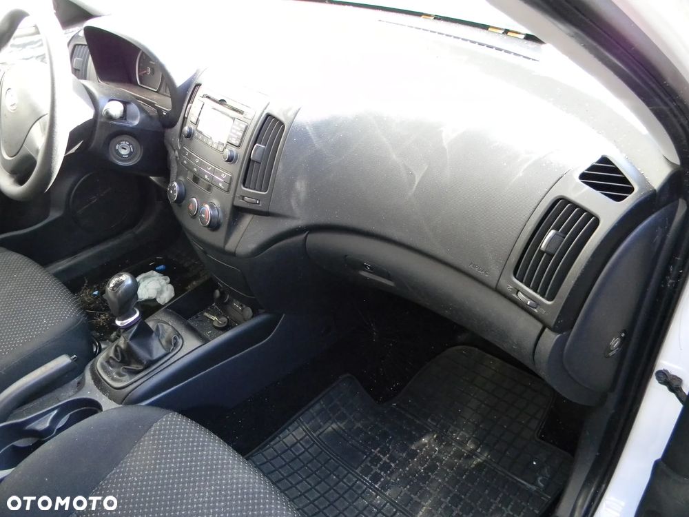 deska rozdzielcza konsola HYUNDAI I30 LIFT Europa airbag pasy