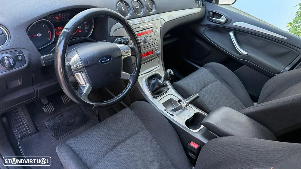 Ford S-Max 1.8 TDCi Titanium 7L - 8