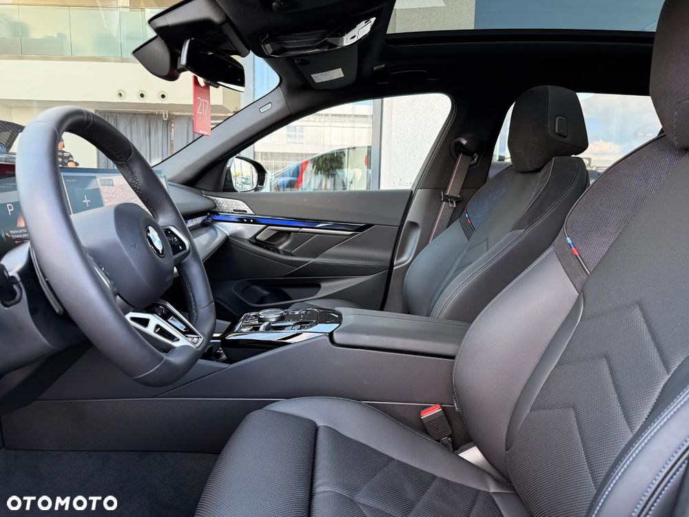 BMW Seria 5 520i - 31