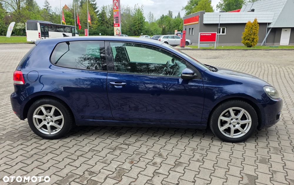 Volkswagen Golf - 8