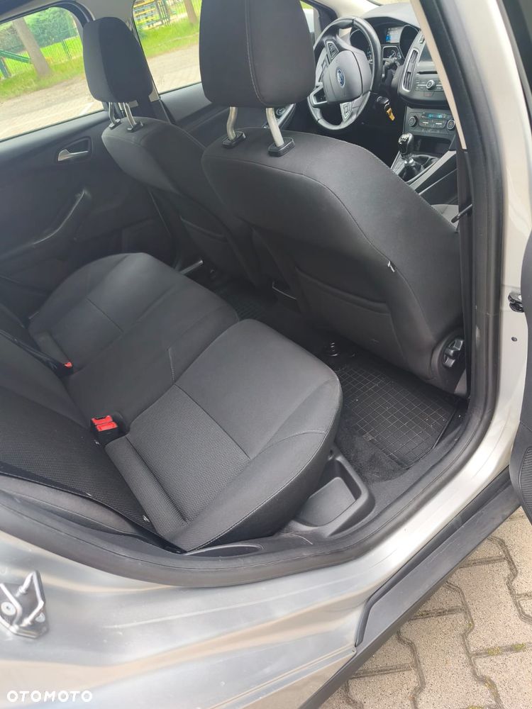 Ford Focus - 13