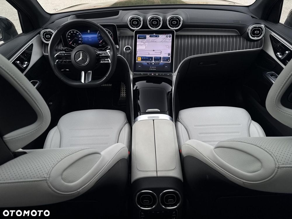 Mercedes-Benz GLC - 18