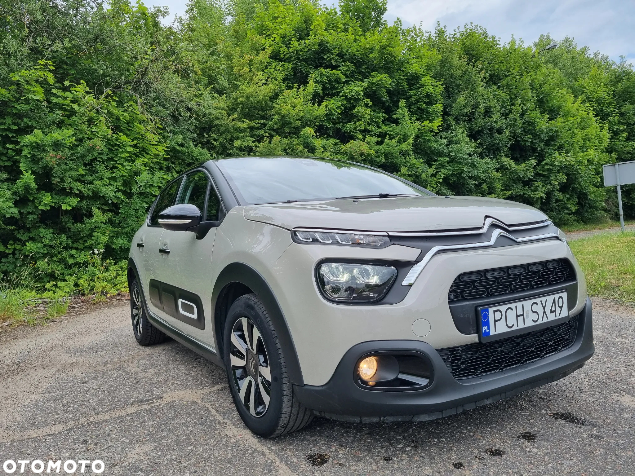 Citroën C3 Pure Tech 110 S&S EAT6 SHINE - 2