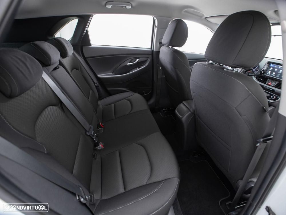 Hyundai i30 1.6 CRDI STyle - 11