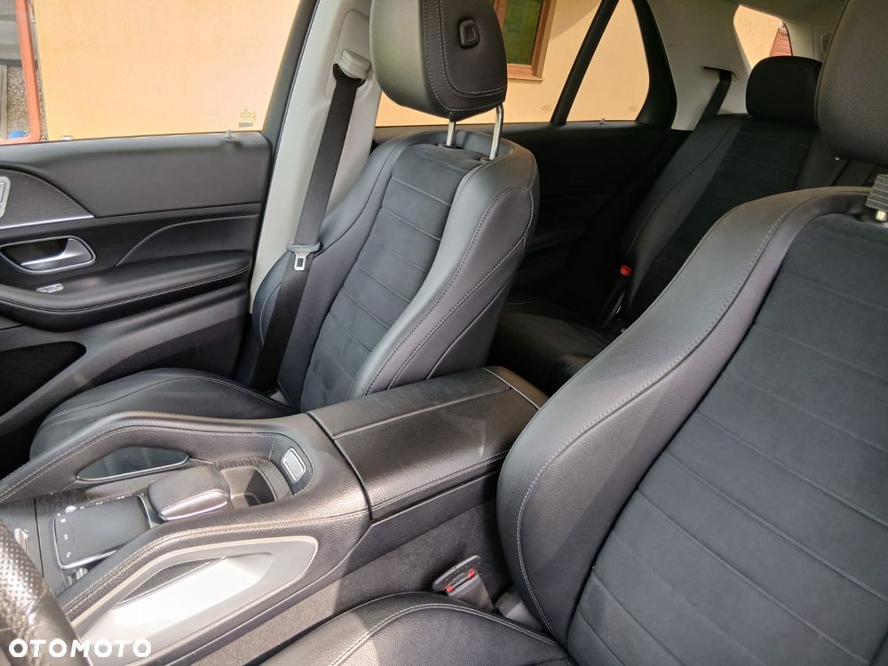 Mercedes-Benz GLE 300 d 4-Matic - 13