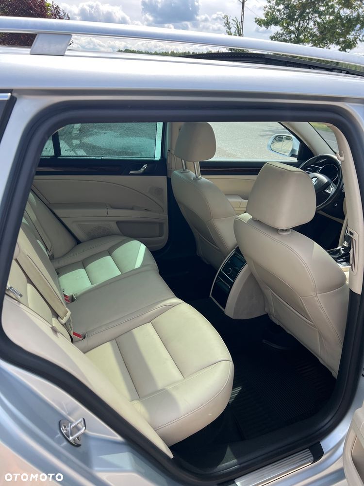 Skoda Superb 2.0 TDI 4x4 Elegance DSG - 9