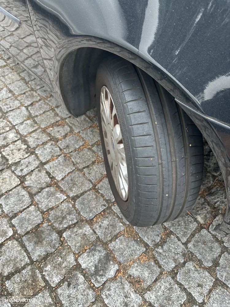 Fiat Punto 1.2 16V HLX - 4