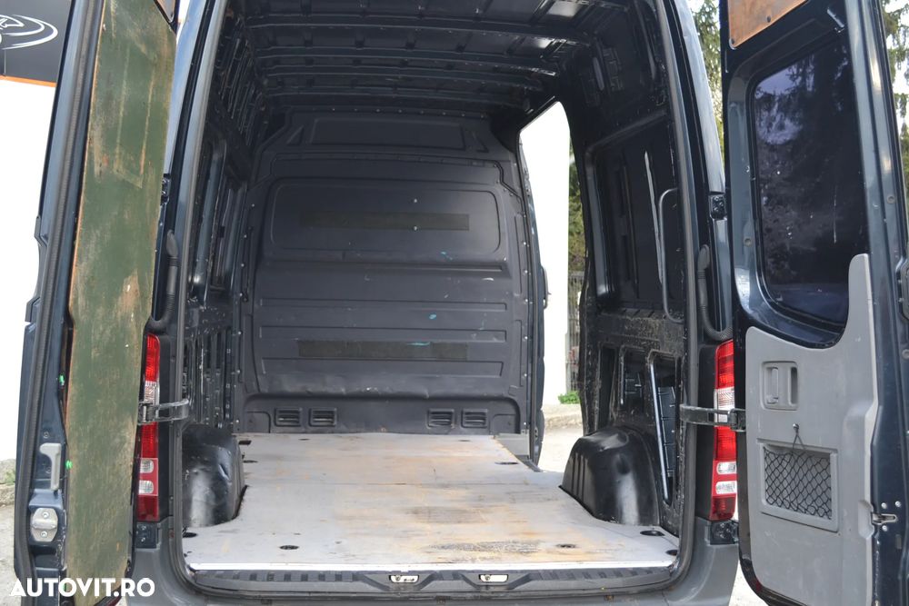 Mercedes-Benz SPRINTER VAN L3H3 209 CDI AUT - 20