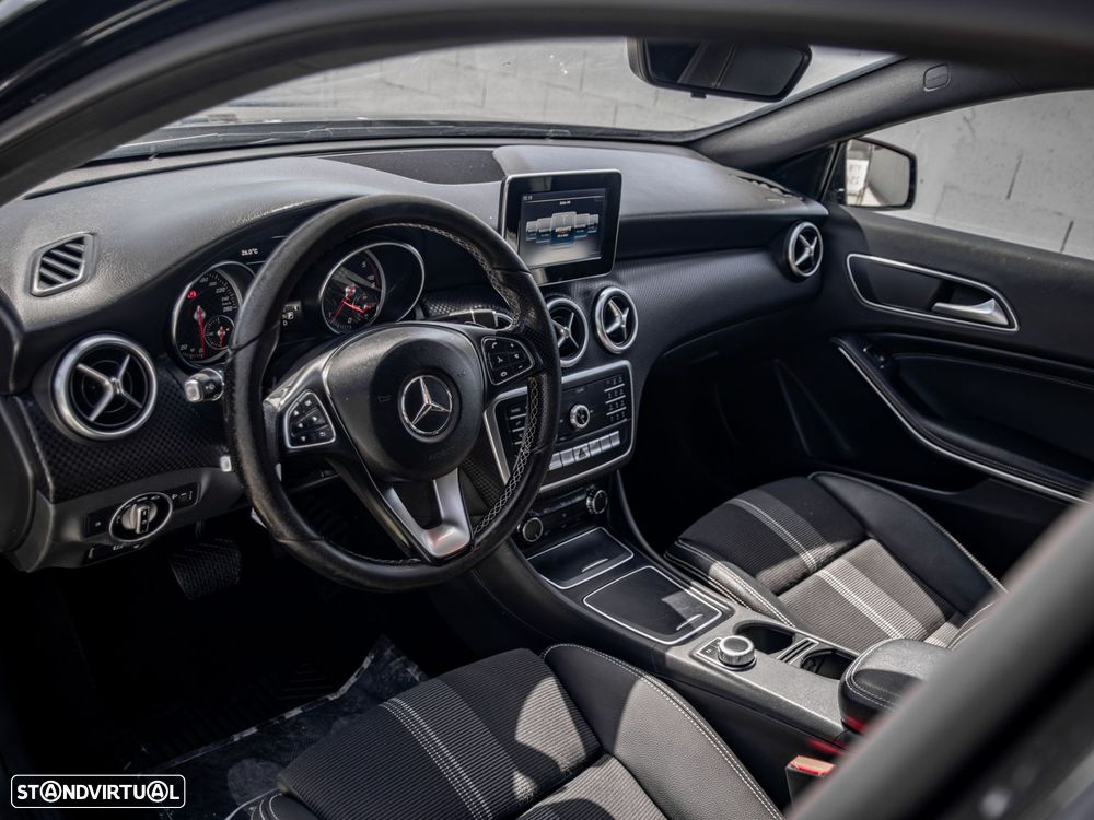 Mercedes-Benz A 160 d AMG Line Aut. - 16