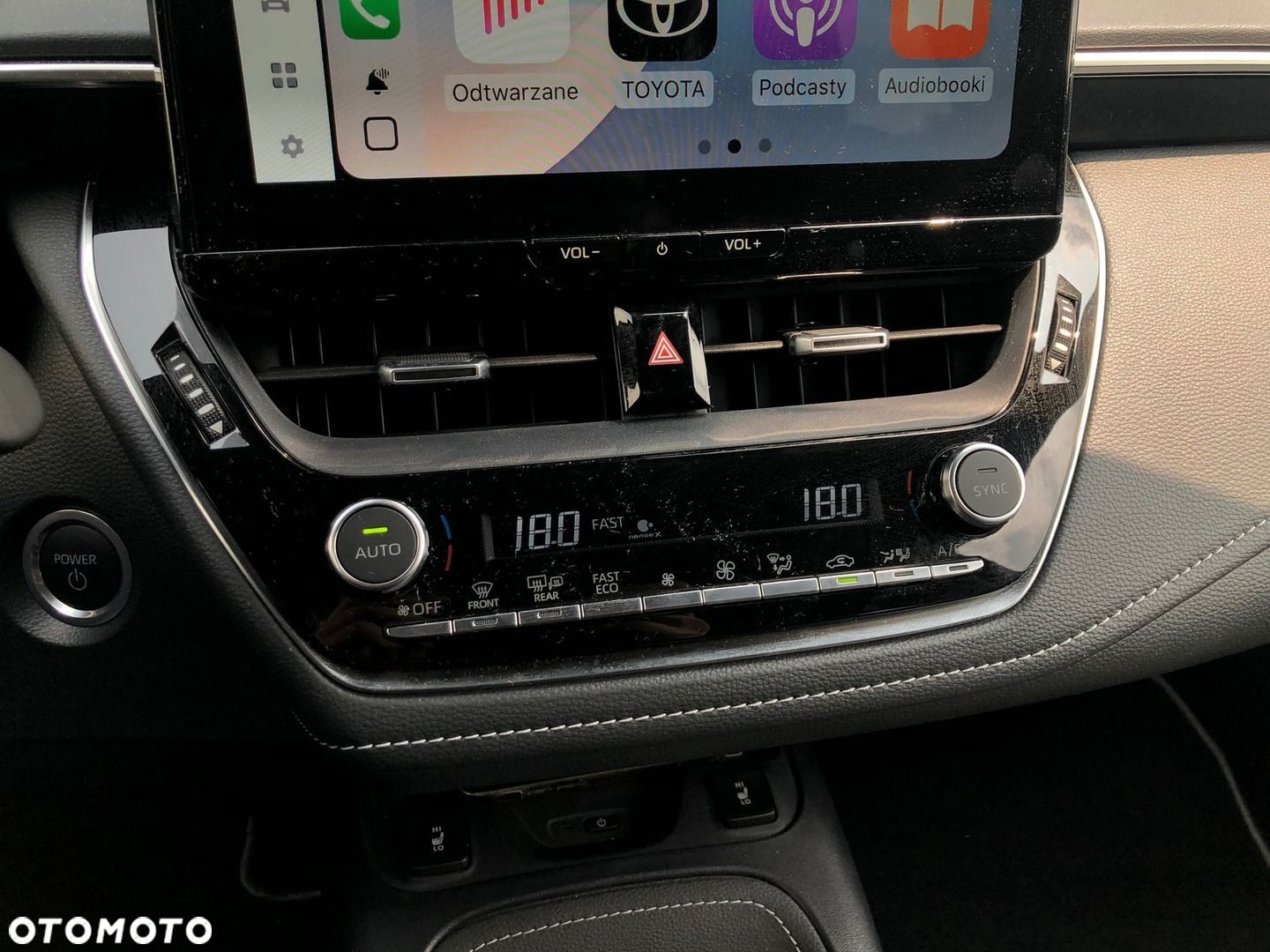 Toyota Corolla - 25