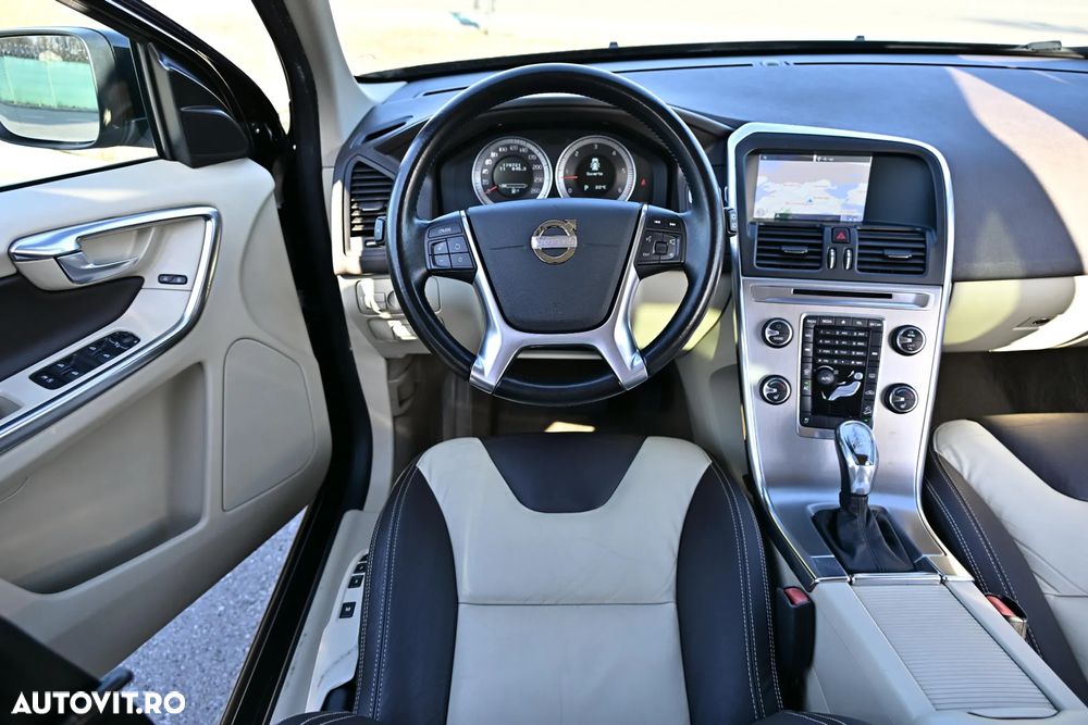 Volvo XC 60 D5 AWD Aut. Summum - 11