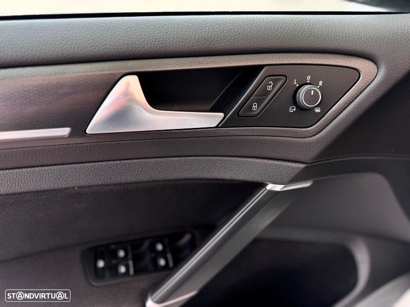 VW Golf 2.0 TSI GTI DSG Performance - 16