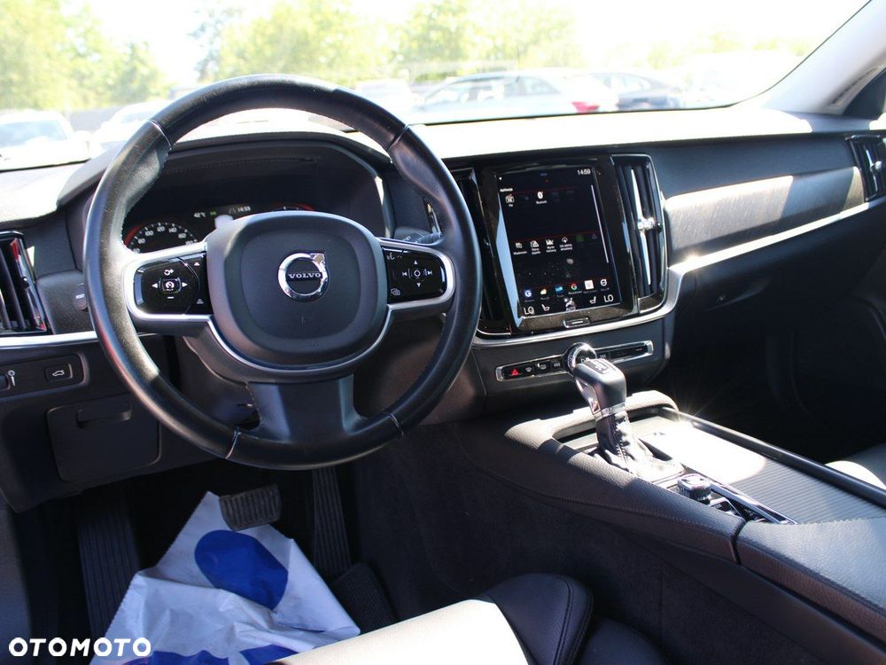 Volvo V90 Cross Country D4 AWD - 32