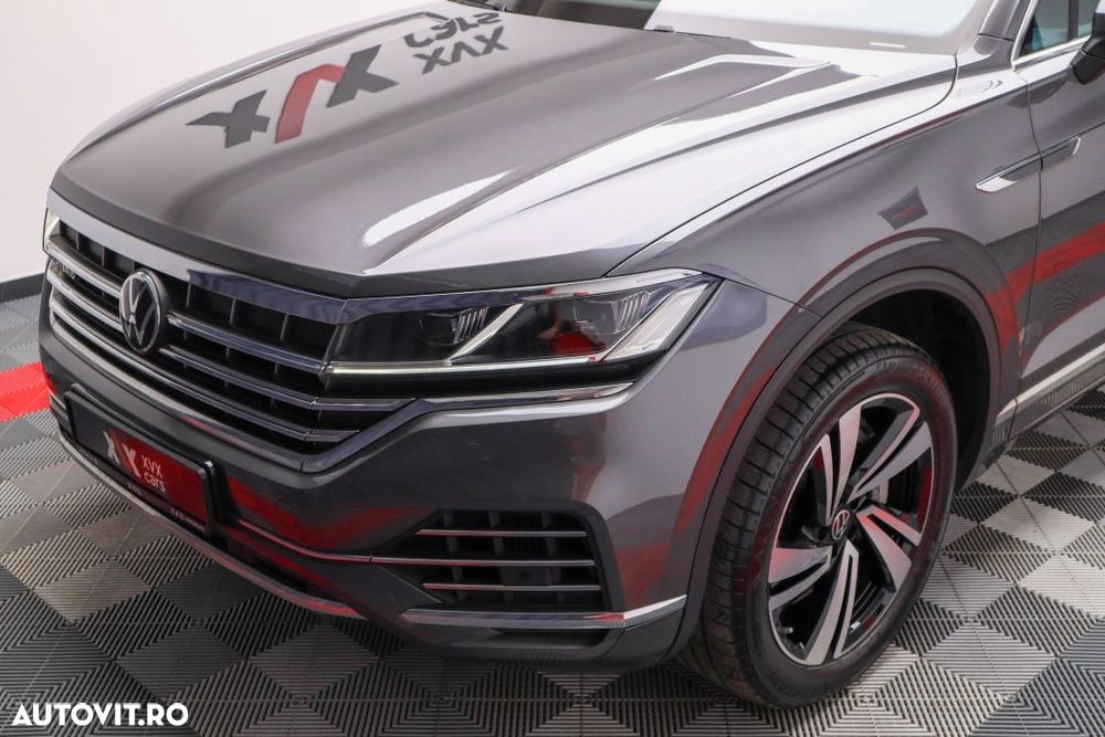 Volkswagen Touareg - 13