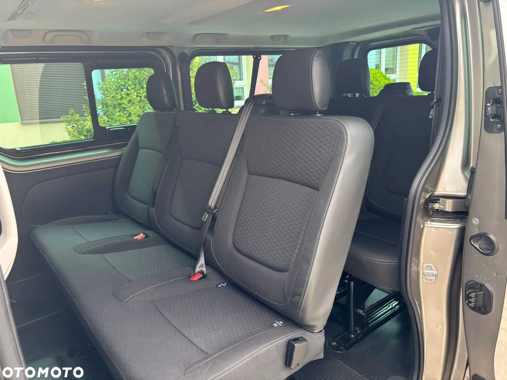 Opel Vivaro 1.6 D (CDTI) L2H1 - 16