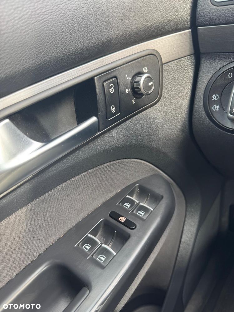 Volkswagen Touran 1.6 TDI DPF BlueMotion Technology Life - 14