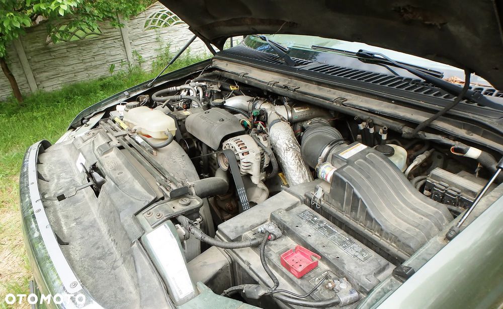 Ford Excursion - 8
