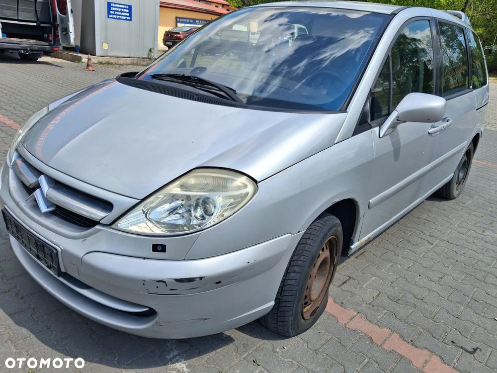 Citroen C8 Peugeot 807 Przód kompletny Maska zderzak pas przedni błotnik lampa xenon Europa lewa prawa chłodnica wzmocnienie czołowe halogen atrapa KOMPLET kolor srebrny EZR - 3