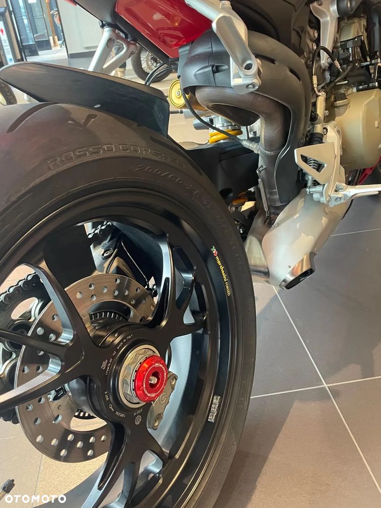 Ducati Streetfighter V4 - 10
