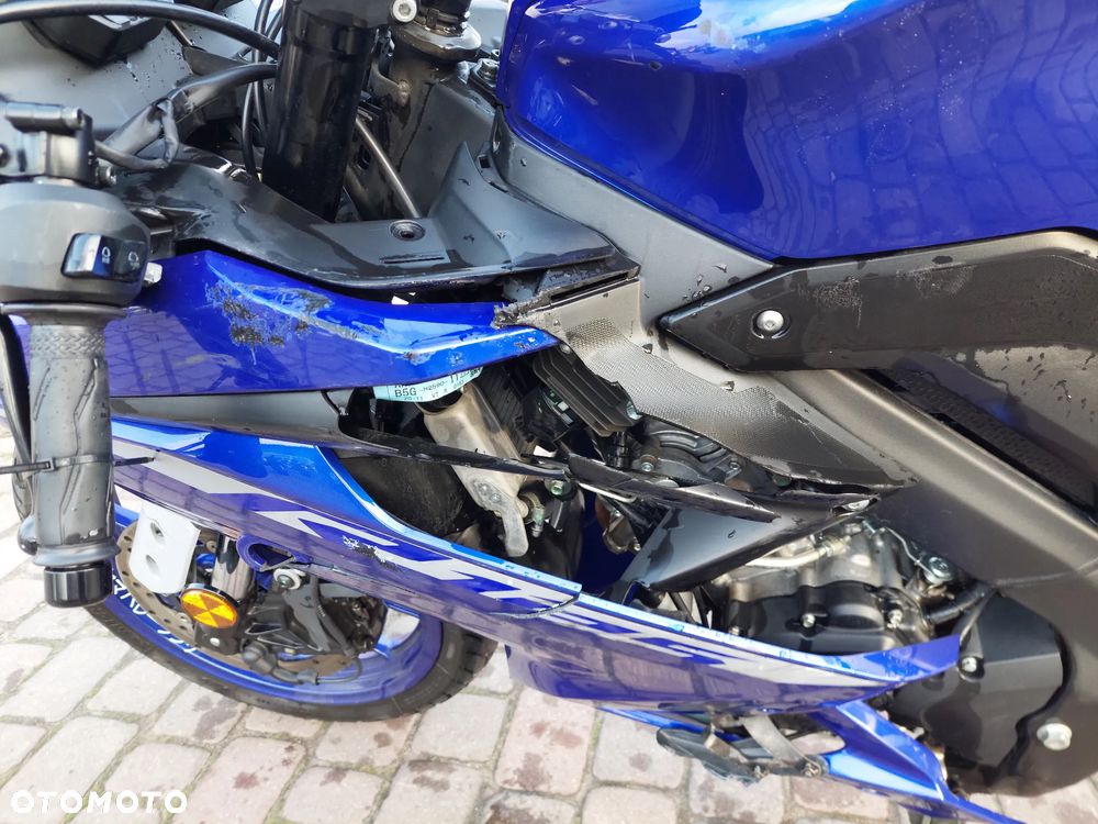 Yamaha YZF - 15