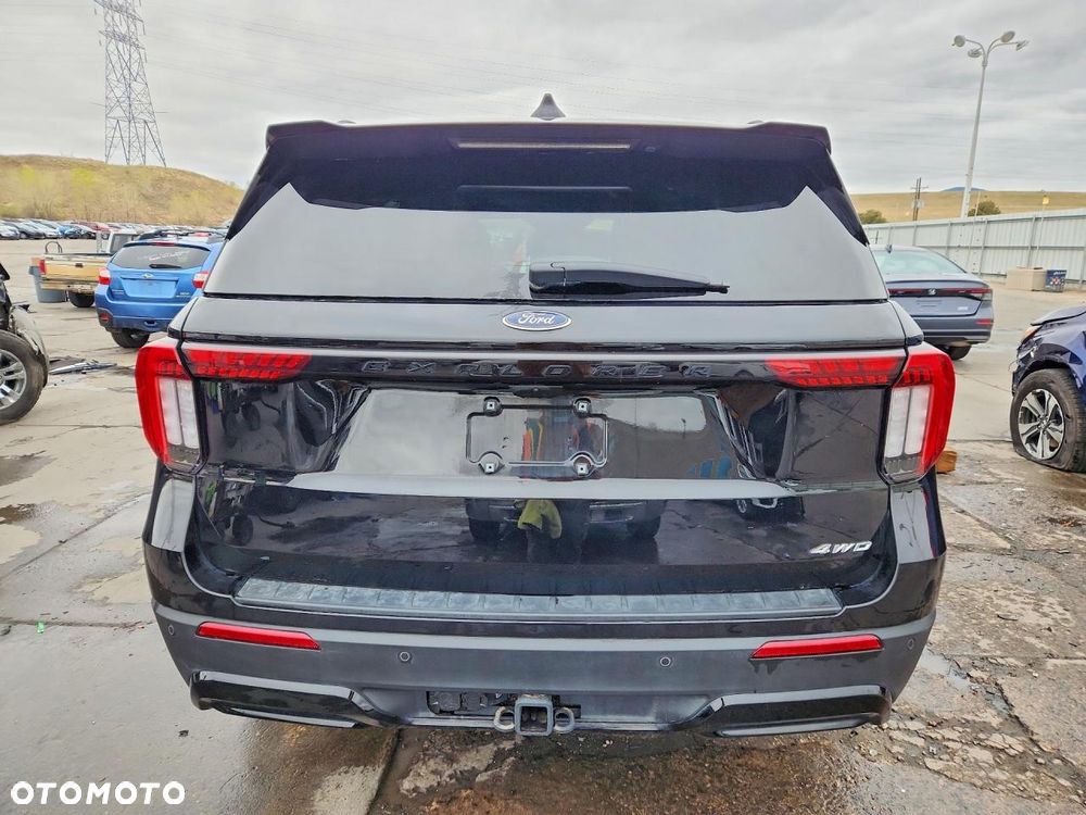 Ford Explorer - 6