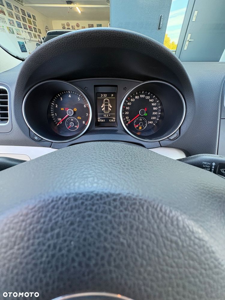 Volkswagen Golf - 21