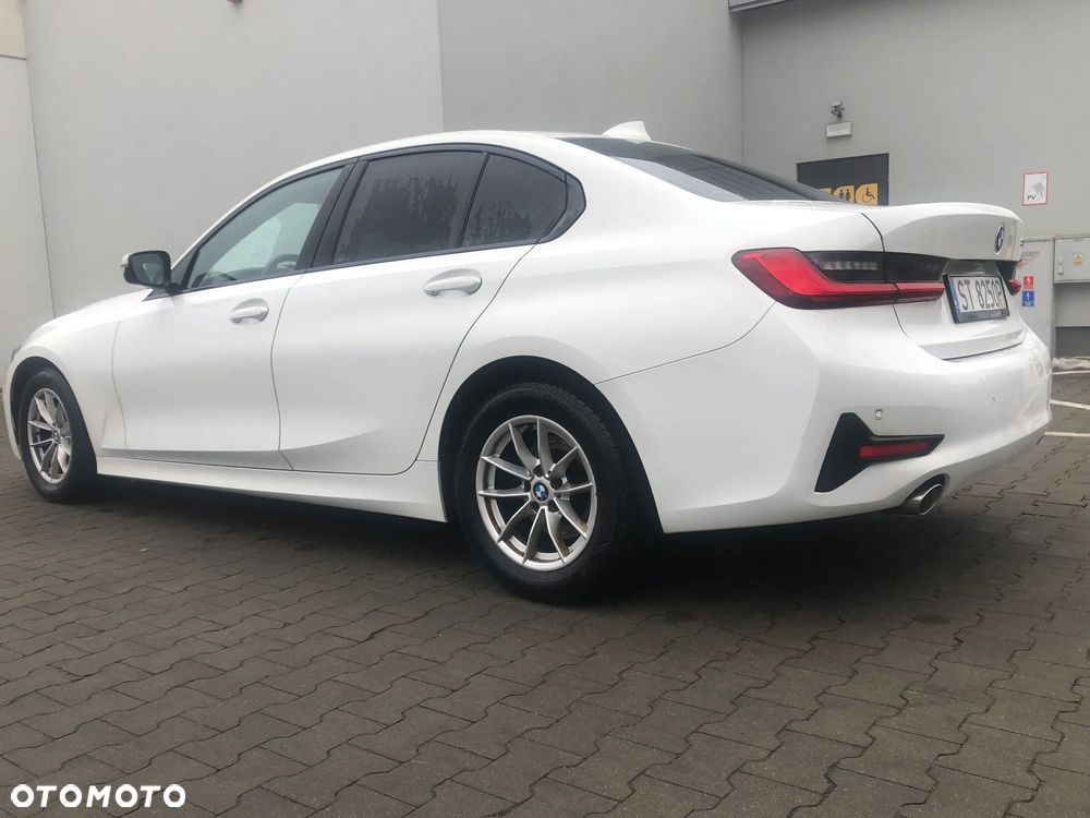 BMW Seria 3 318d Business Edition - 15